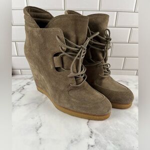 Stuart Weitzman Size:8 Women Taupe Wedge Booties Suede